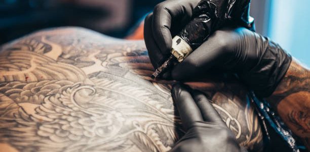 Le tatouage comme art : mission, éthique et responsabilité du tatoueur